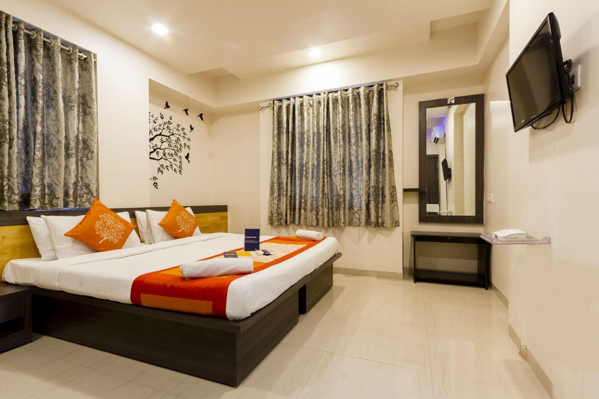 Fabhotel Imperio - Nr Baner Hill Poona Buitenkant foto